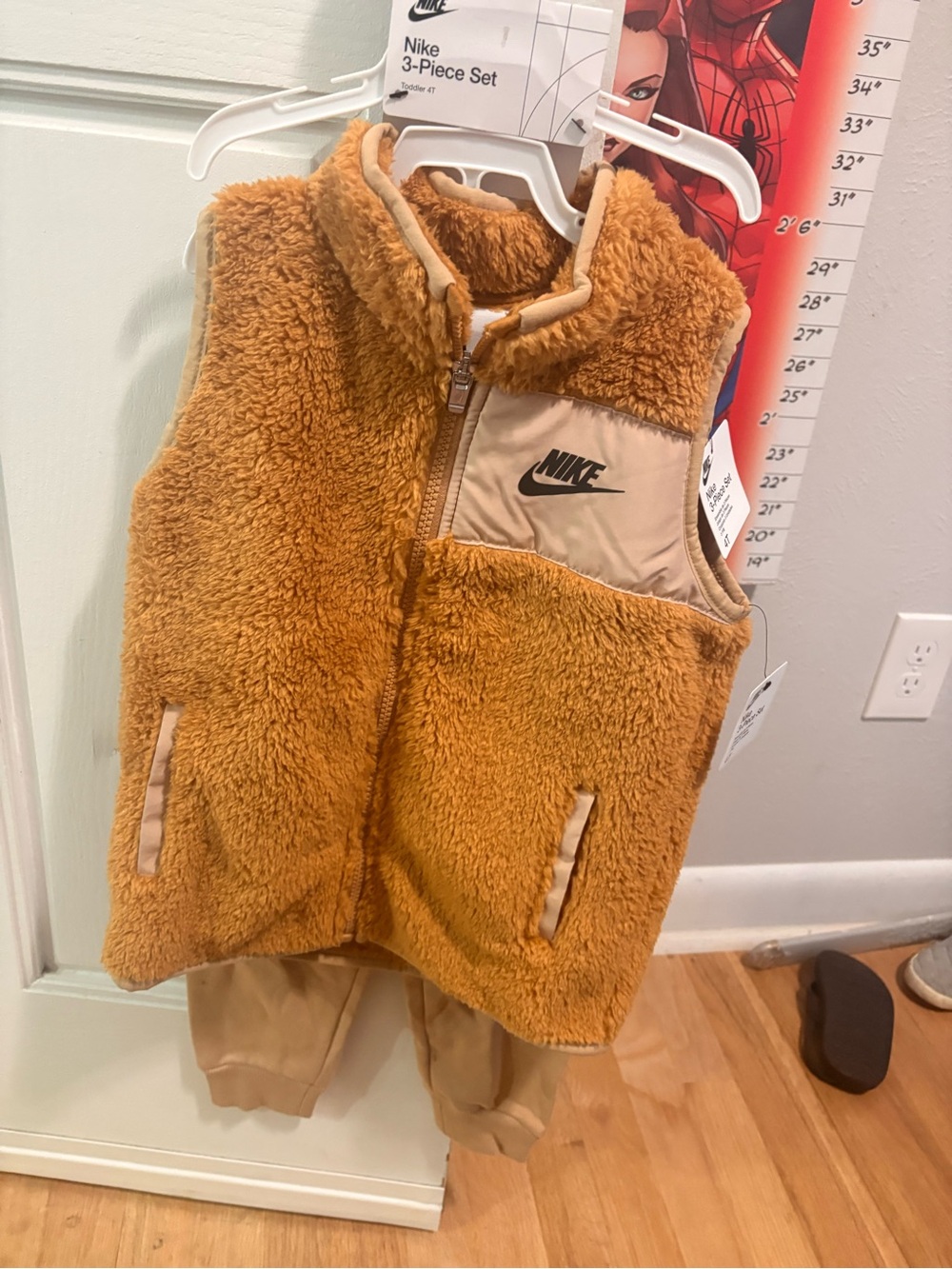 NWT-Nike Kids Set